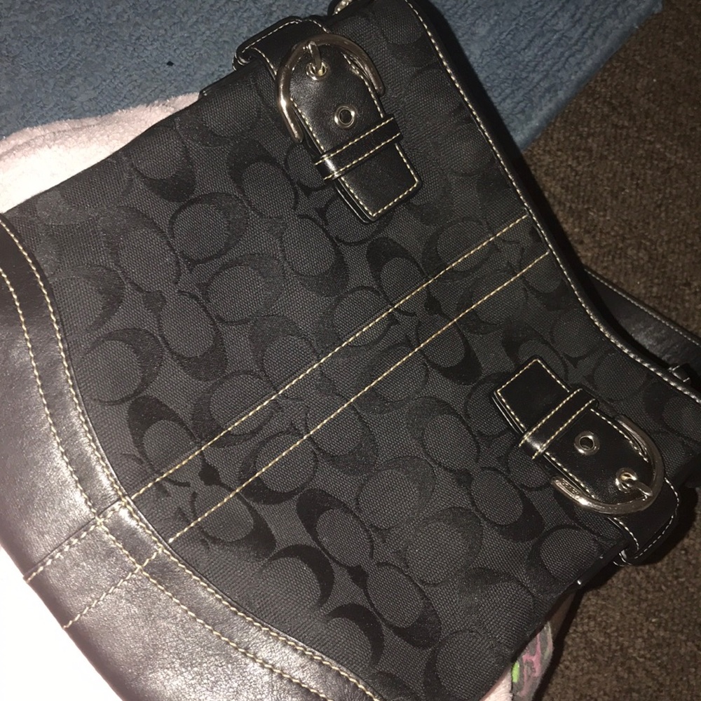 100% Authentic Coach Purse - Picture 3 of 4